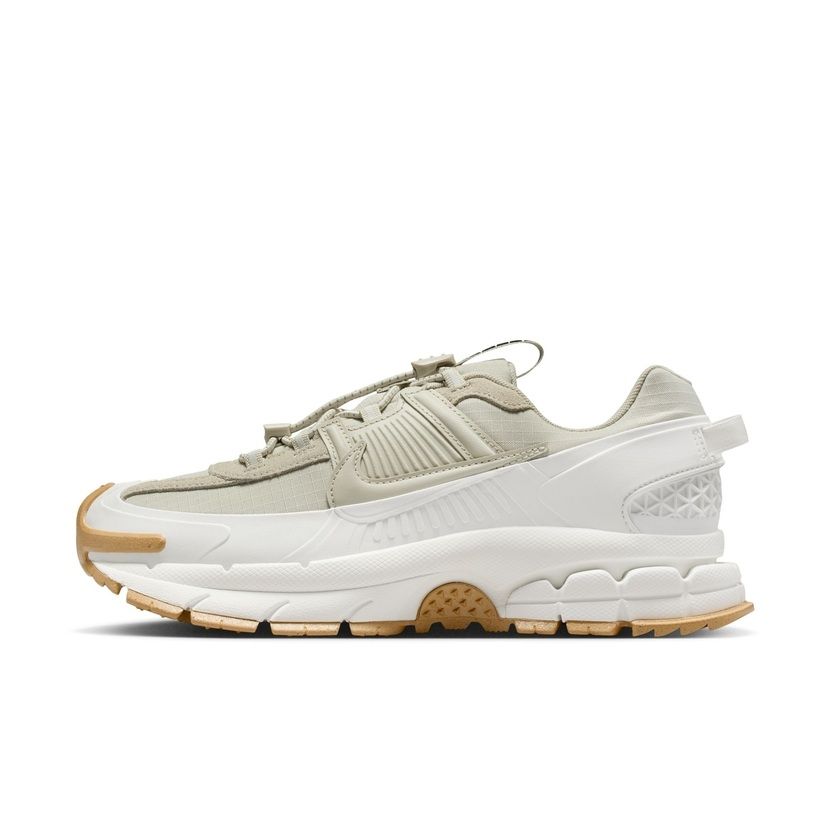 Nike Zoom Vomero Roam Shoes Womens Sail/Gum/Brown | Side Step