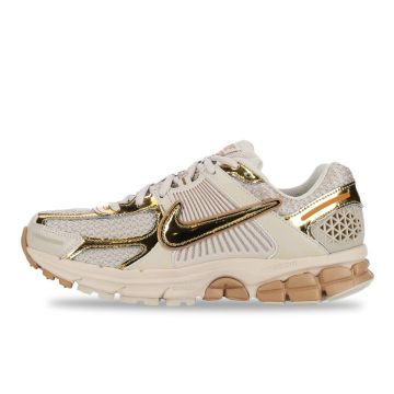 NKK3258LB-NIKE-ZOOM-VOMERO-5-BRN-GLD-IV4311-101-V1