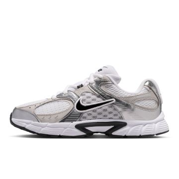 NKK3809YW-NIKE-V5-RNR-WHT-BLK-HQ6411-100-V1