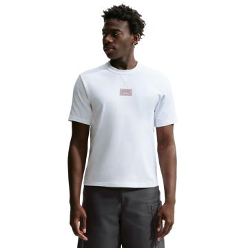 NKK3835W-NIKE-TEE-TAILORED-PREM-WHT-IH1349-100-V1