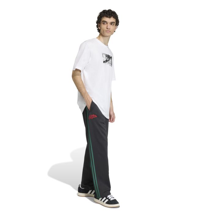 adidad Originals GFX Franchise T-Shirt Mens White | Side Step