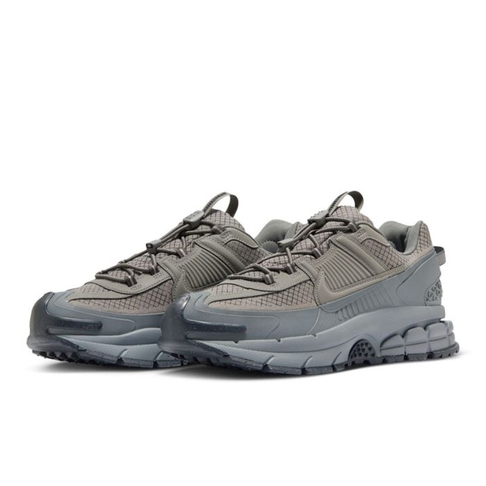 Nike Zoom Vomero Roam Shoes Mens Metallic Pewter/Grey | Side Step
